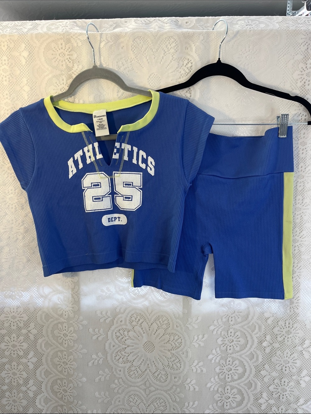 No Boundaries Athletics 25 Blue Cropped Top & Shorts Set with Lime Trim L